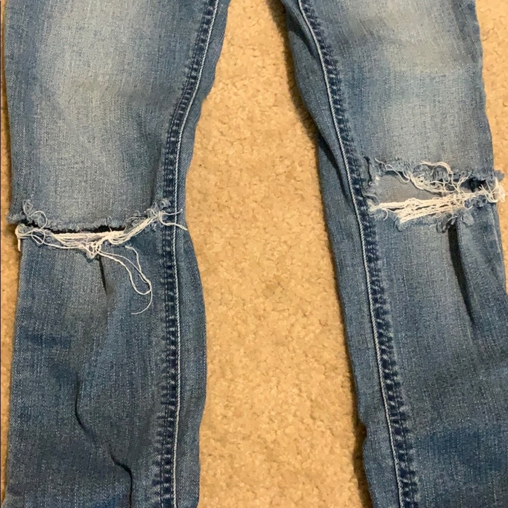 Hollister High Rise Jegging - Picture 2 of 3